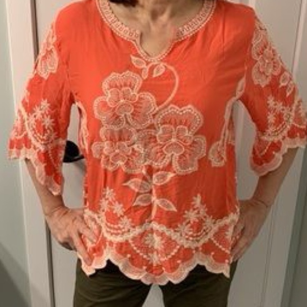 Solitaire boho top orange embroidered scalloped hem size large floral